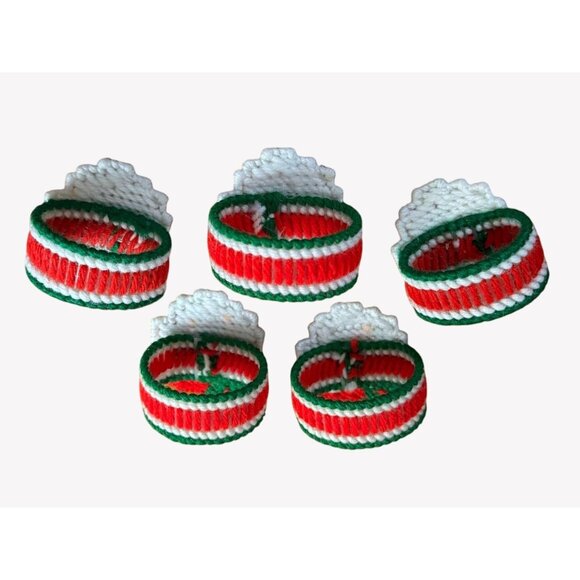 VTG Santa Claus Handmade Plastic Canvas Napkin Rings Set of 5 Needlepoint - Picture 4 of 5
